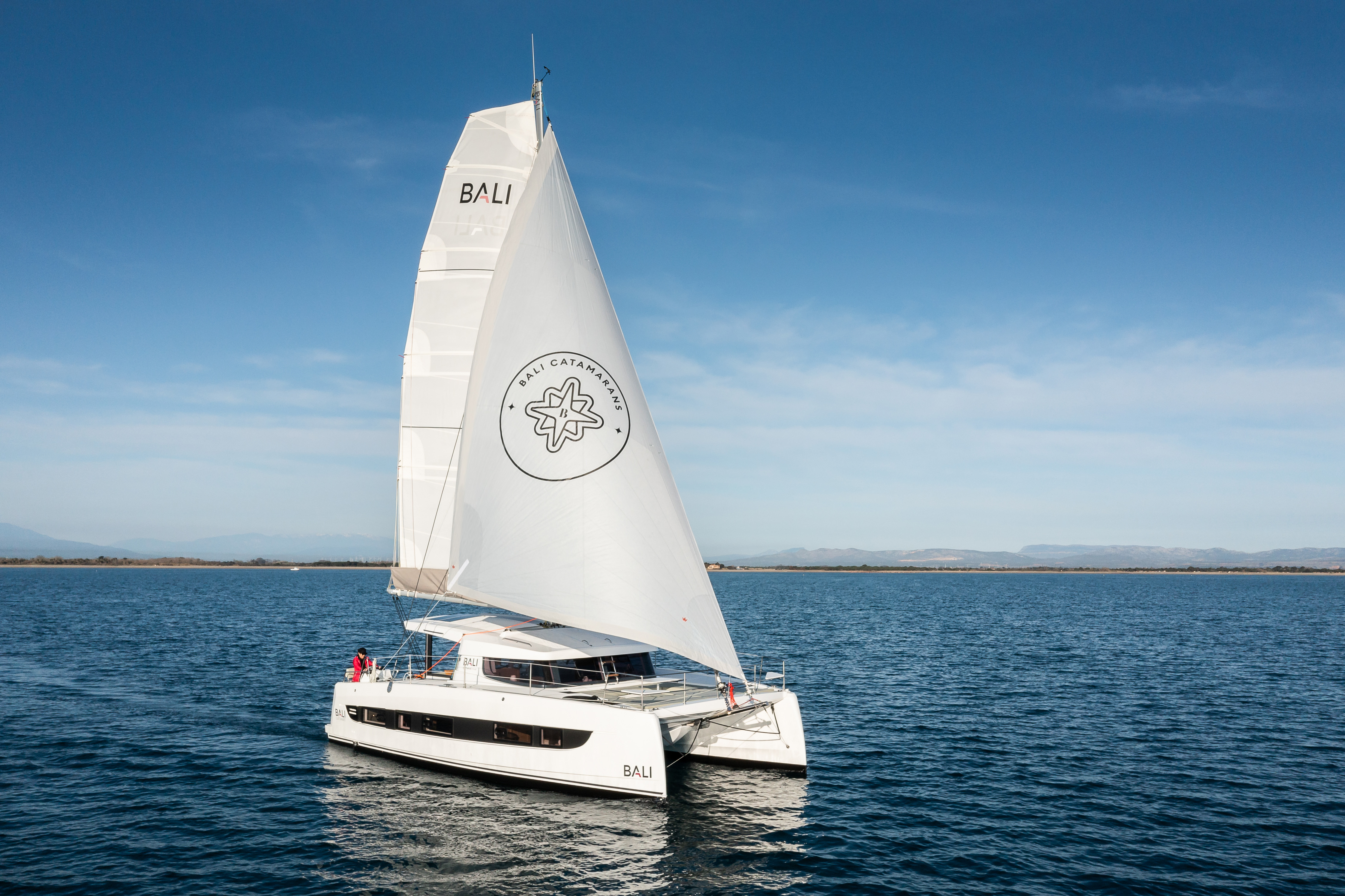 Bali Catamarans – Kurs setzen: Erleben Sie Luxus und Innovation