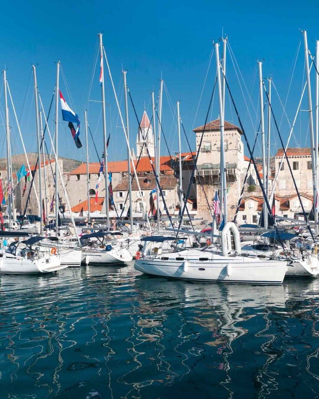 Hello, September!
There&rsquo;s nothing like the feeling of freedom on the open sea, especially with the September breeze in Croatia. &#9973;&#65039;&#127754;

Who&rsquo;s ready to set sail into the new month? &#128588;&#127996;
Let&rsquo;s make this a S