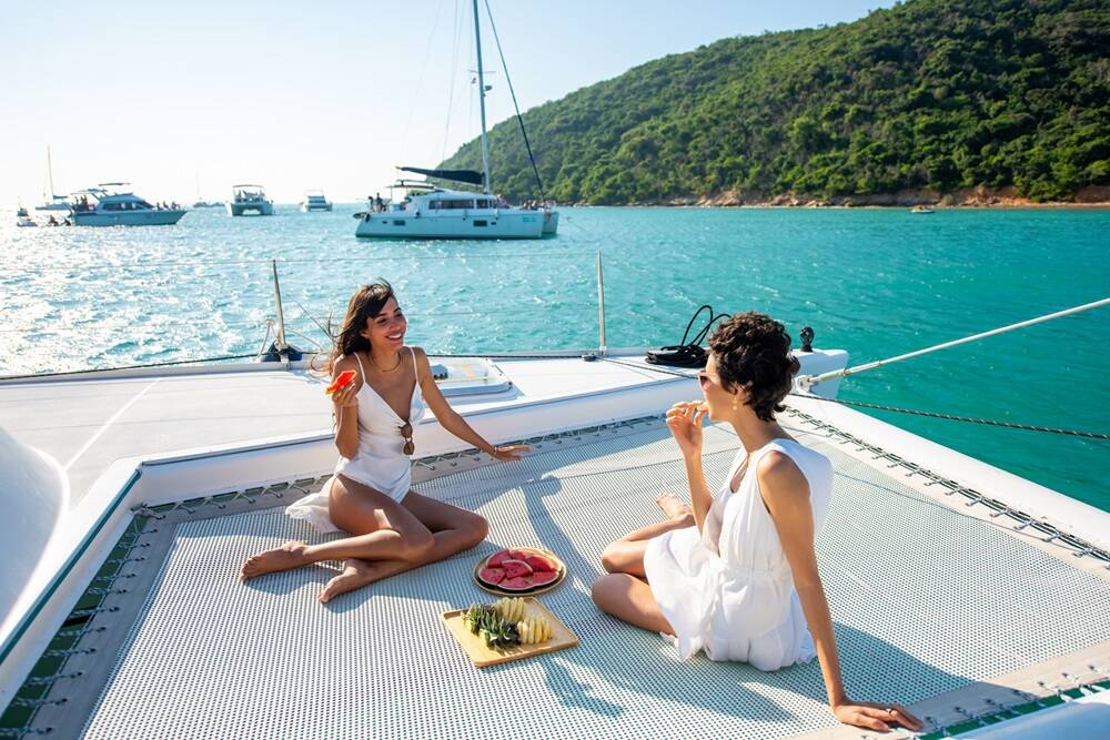 private yacht charter tipping