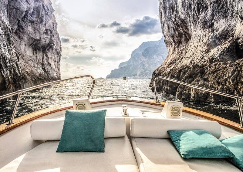 Capri sailing