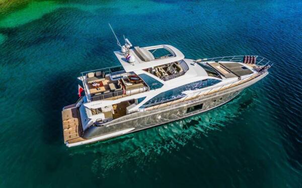 Azimut 66 MY My Karat II