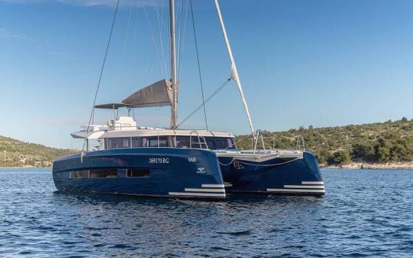 Dufour 48 Catamaran Roy