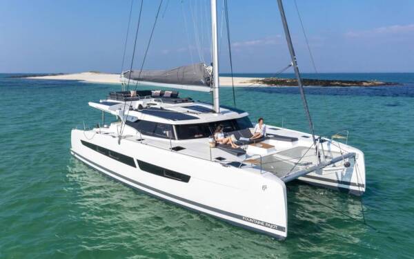 Fountaine Pajot Aura 51 NEW (crewed)