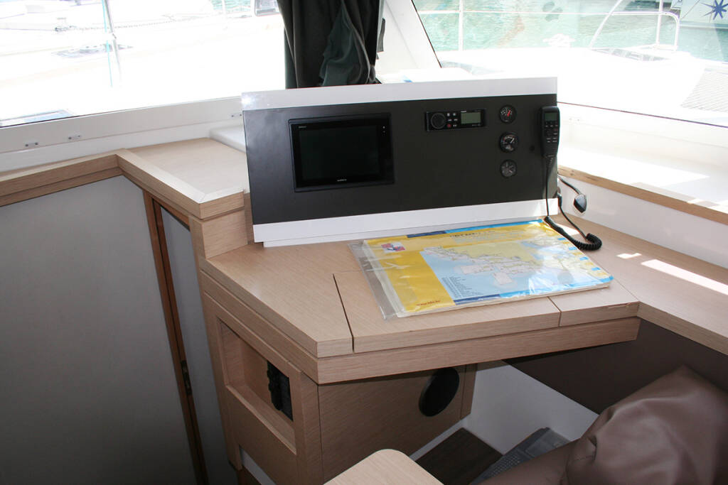 Fountaine Pajot Lucia 40 Admira